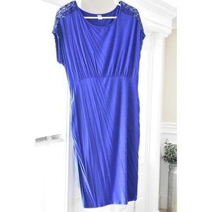 Old Navy- Ruched Maternity dress